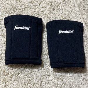 Volleyball knee pads